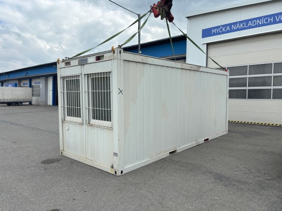 Kancelářské / obytné kontejnery / stavební buňky